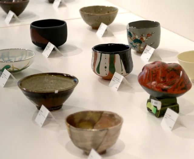 わん碗ONE 第9回 展示台の茶碗