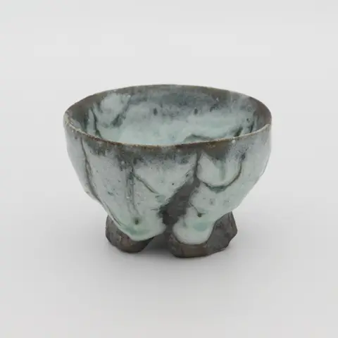 灰釉三彩酒杯
