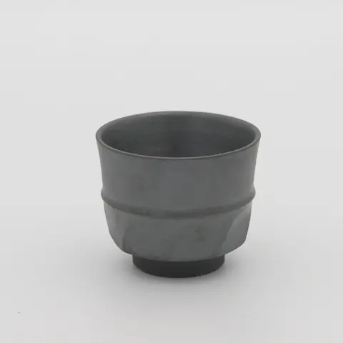 鉄釉 酒盃