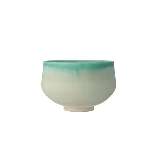 流蒼釉茶碗