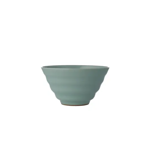 青瓷捻貫茶盌